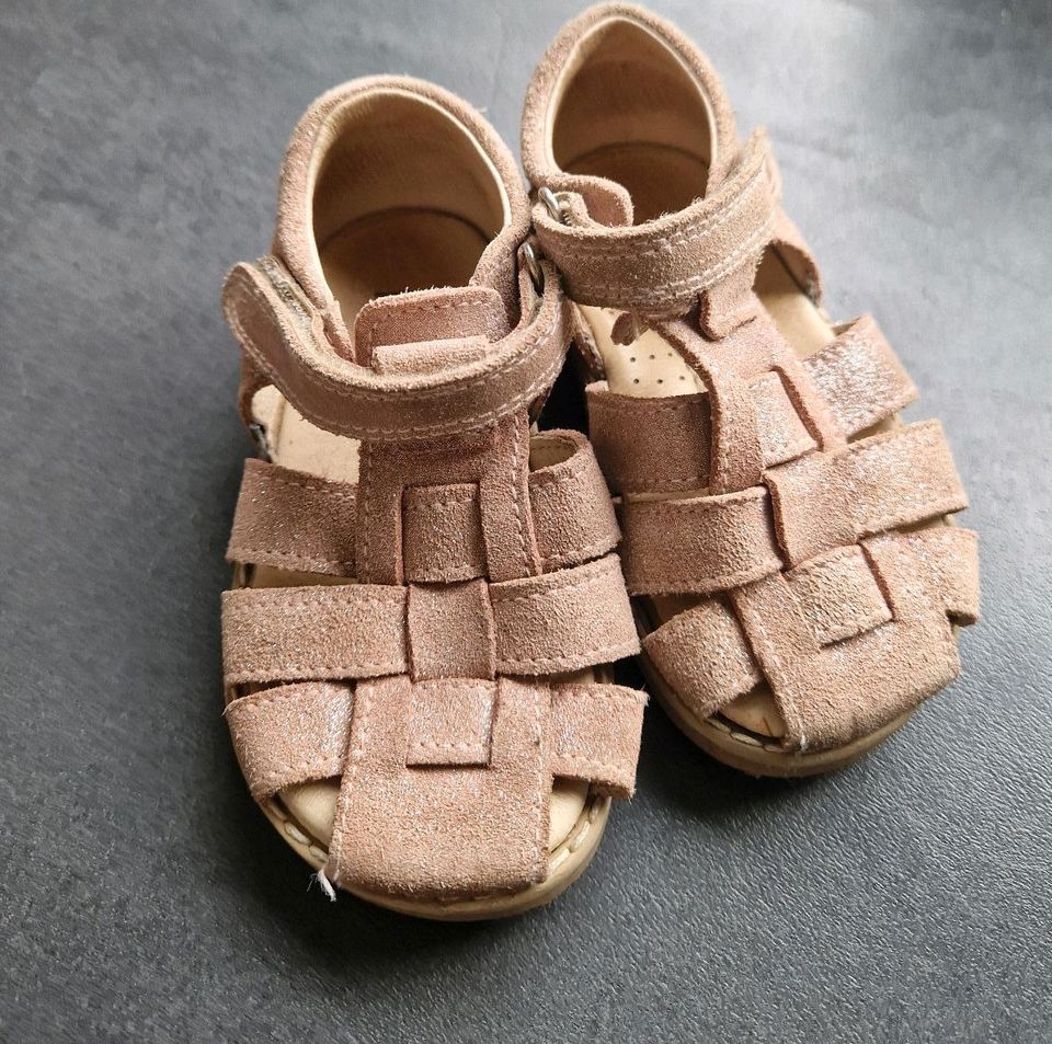 Sandalen (Pom pom) Schuhe Sommer Größe 22 in Essen