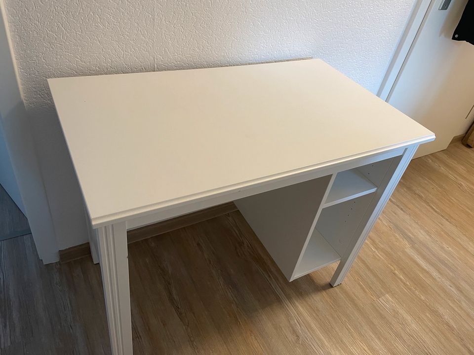 Ikea BRUSALI Schreibtisch in Königswinter