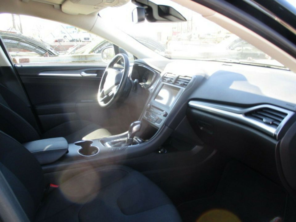 Ford Mondeo 2.0 TDCi Autm. Titanium Navi Kamera E6 in Eilenburg