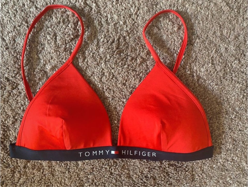 Tommy Hilfiger Bikinioberteil L (75C) in Illingen