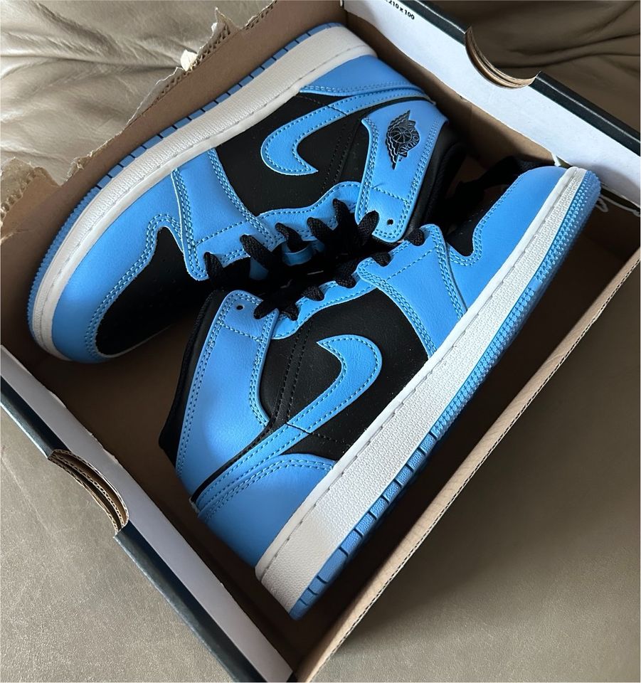 [NEU] NIKE AIR JORDAN 1 MID [Gr 36 ] GS UNIVERSITY BLUE UNC in Berlin