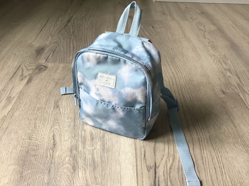 H&M Kindergarten Rucksack Kleinkind hellblau Wolken in Hiddenhausen