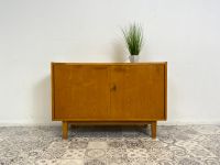 WMK Stilvolle jedoch etwas abgerockte Mid-Century Kommode 602/A aus 1968 in Senesche , ein Original von Franz Ehrlich für VEB Hellerau # Schrank Fernsehkommode TV-Lowboard Sideboard 60er DDR Vintage Friedrichshain-Kreuzberg - Friedrichshain Vorschau