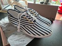Neu OVP Tamaris Stoffschuhe Segelschuhe maritim Sneakers 41 Leipzig - Schönefeld-Abtnaundorf Vorschau