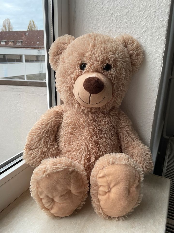kuscheliger Teddy-Bär, ca. 50 cm, Spiele Max in Hamburg