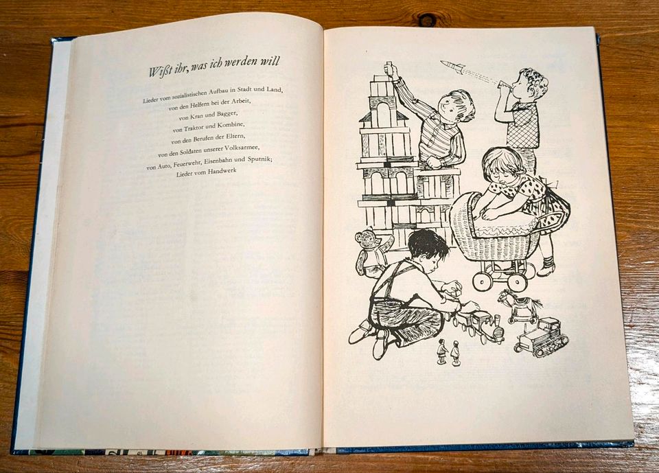 DDR Lieder-Buch SPUTNIK KREISE Kindergarten Vor-Schule Musik in Rostock