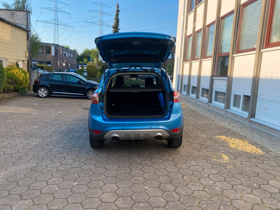 Ford Kuga Titanium 2.0 in Hamburg