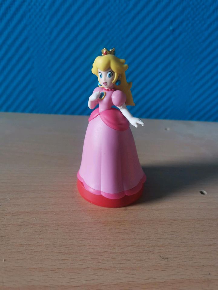 Prinzessin Peach Amiibo in Saarbrücken