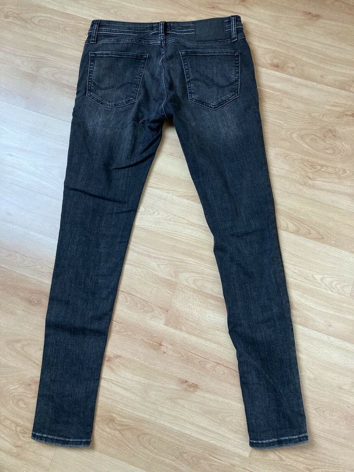 Jack&Jones Jeans Gr. 31/32 in Eckersdorf