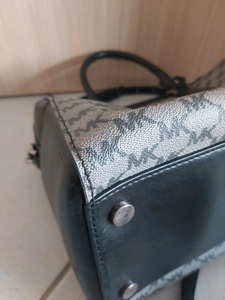 Michael Kors Tasche in Löbnitz