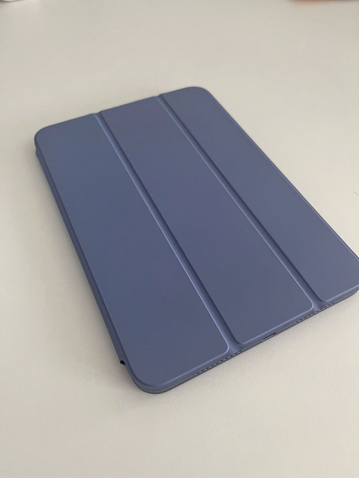 Apple iPad Mini 6 mit Hülle von Apple - beides Violett in Meschede