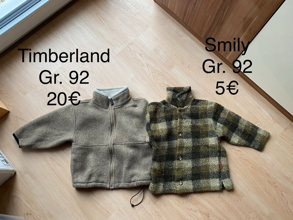 Kinder Pullover Sweatjacken Langarm Shirts *wie neu* in Straubing