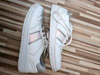 Weiße Turnschuhe  Damen Größe 42 Nürnberg (Mittelfr) - Nordstadt Vorschau