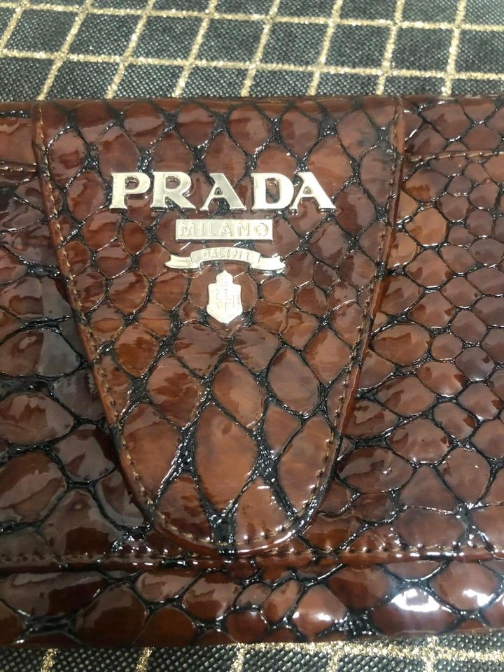 Prada Handtasche, Clutch in Gießen