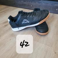 Hallenschuhe gr. 42 Mecklenburg-Vorpommern - Wiepkenhagen Vorschau