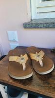 Tommy Hilfiger Schuhe FlipFlops Sandalen 37 gold Baden-Württemberg - Esslingen Vorschau