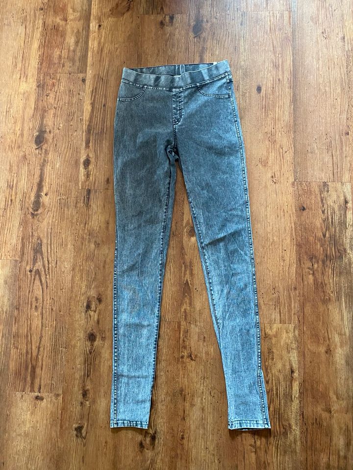 Jeggins H&M 170 Hose grau Jeans in Neu-Anspach