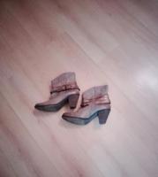 Damen Halbstiefel Größe 40 Bugatti Saarland - Wadgassen Vorschau