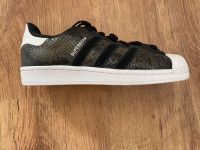 Sneaker | Adidas Superstar | Schlangenmuster | Limited Edition | Niedersachsen - Seevetal Vorschau