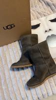 High UGG Plateau Boots grey Gr.38 Original Frankfurt am Main - Bergen-Enkheim Vorschau