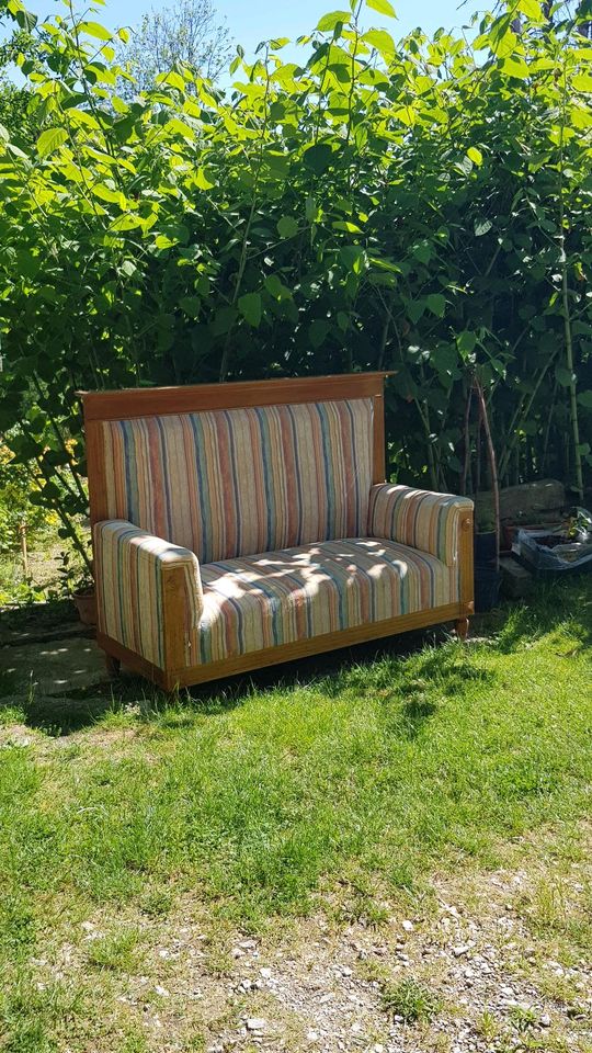 Sofa, Kautsch, Kanapee, älteres Modell in Hauzenberg