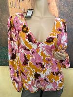 Vero Moda Bluse Groesse 48 neu Hessen - Altenstadt Vorschau