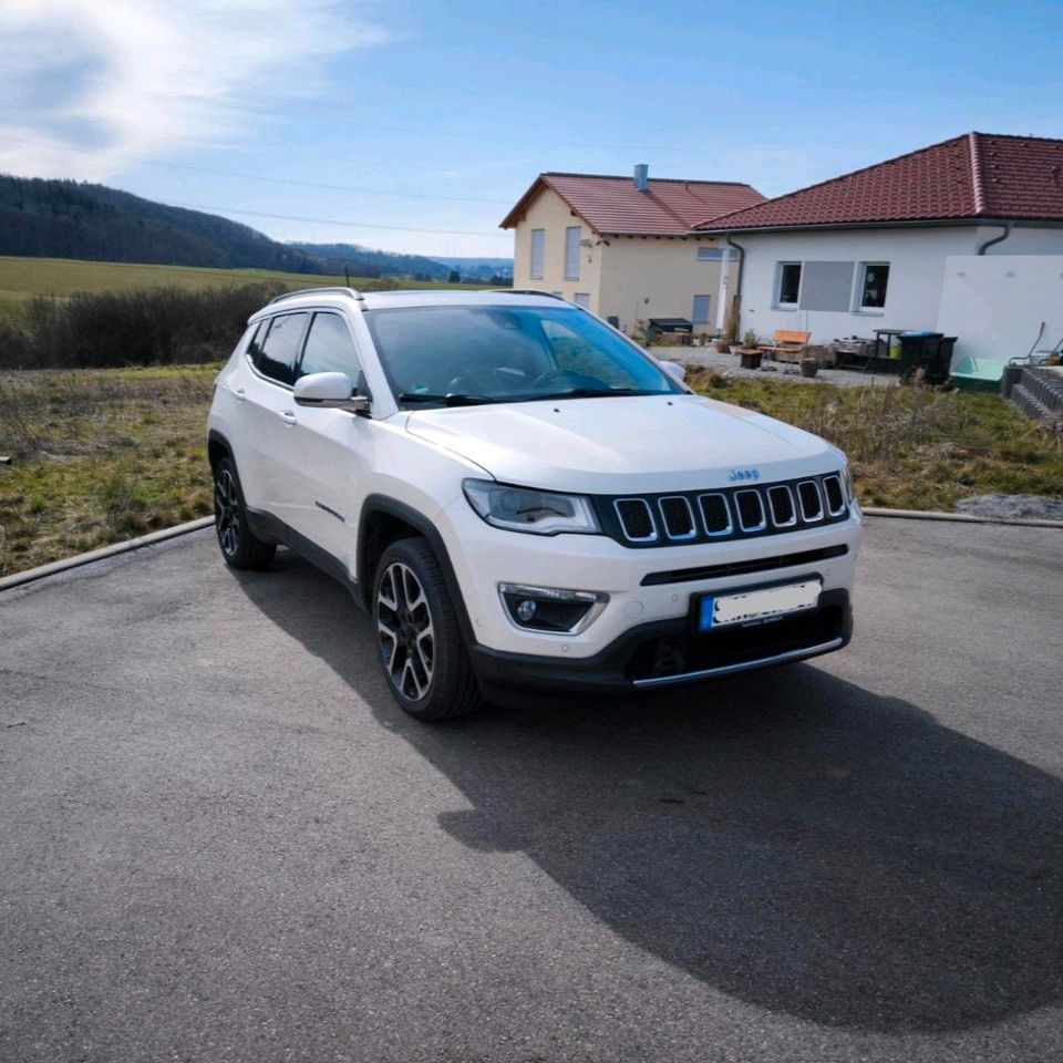 Jeep Compass 1.4 MultiAir Limited in Vellberg