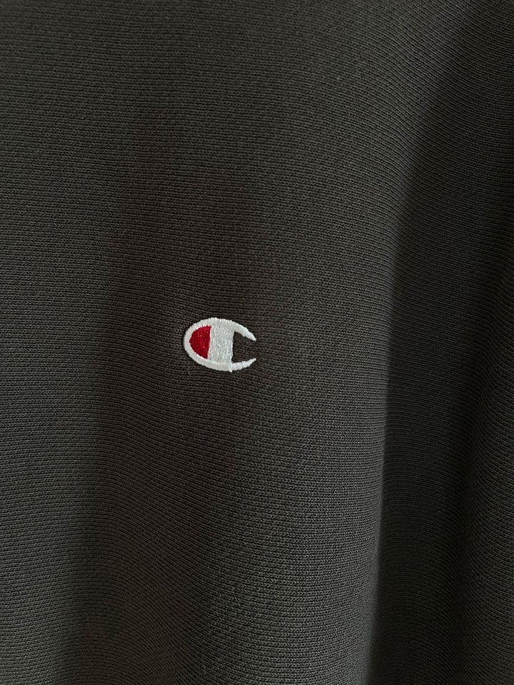 Champion Sweatshirt oliv / braun in Rümpel