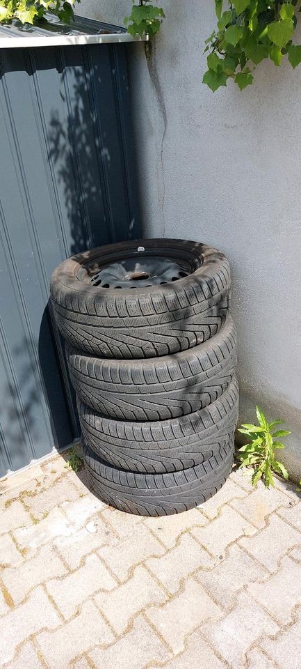 Reifen pirelli 215/55/ R16 in Raunheim