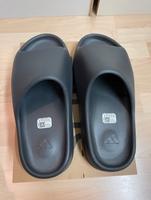 Yeezy Slides Duisburg - Duisburg-Mitte Vorschau