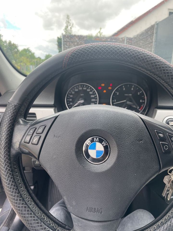 BMW 320i - in Insheim