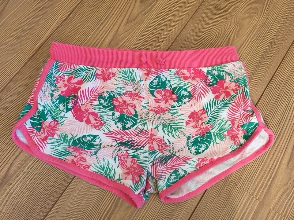 Set 3x kurze Hose Shorts Gr. 146 in Radebeul