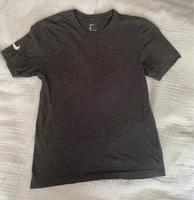 Nike T-Shirt Gr.S Anthrazit Grau Hessen - Geisenheim Vorschau