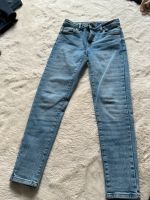 Damen Zara Jeans 34 Essen - Essen-Borbeck Vorschau