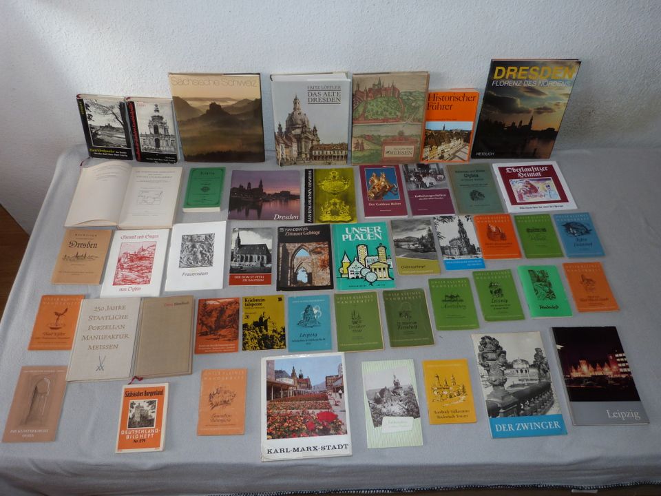 Sachsen: Konvolut Literatur u. Landkarten, über 50 Teile in Sebnitz