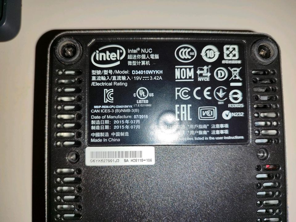 Intel NUC D34010WYKH, i3-4010U 1,70GHz, 8GB RAM, 128 GB SSD in Kamenz