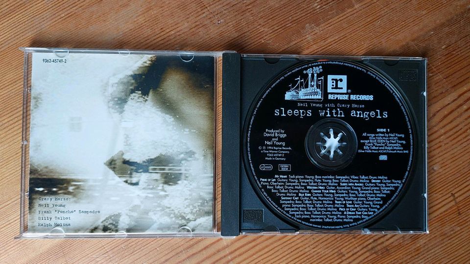 Neil Young verschiedene CDs jeweils 15 € inklusive Versandkosten in Bad Neustadt a.d. Saale