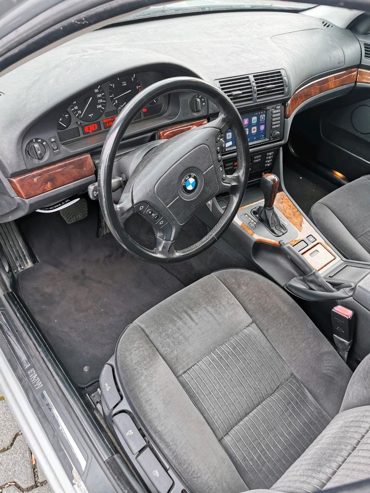 BMW E39 528i in Mainz