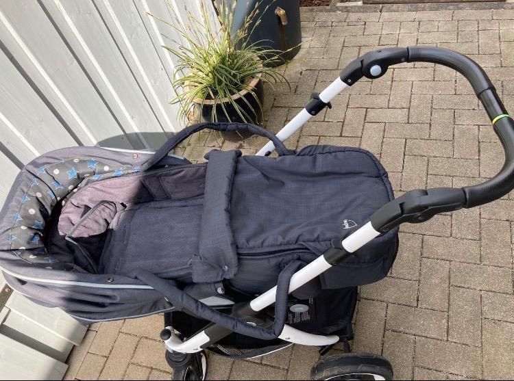 Teutonia Kinderwagen, Babywanne/Sportsitz, schwarz in Bielefeld