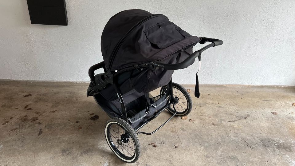 Kinderwagen zwei Kinder zwillingswagen joggen in Bergkirchen