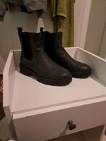 Schwarze Stiefel Schleswig-Holstein - Todenbüttel Vorschau