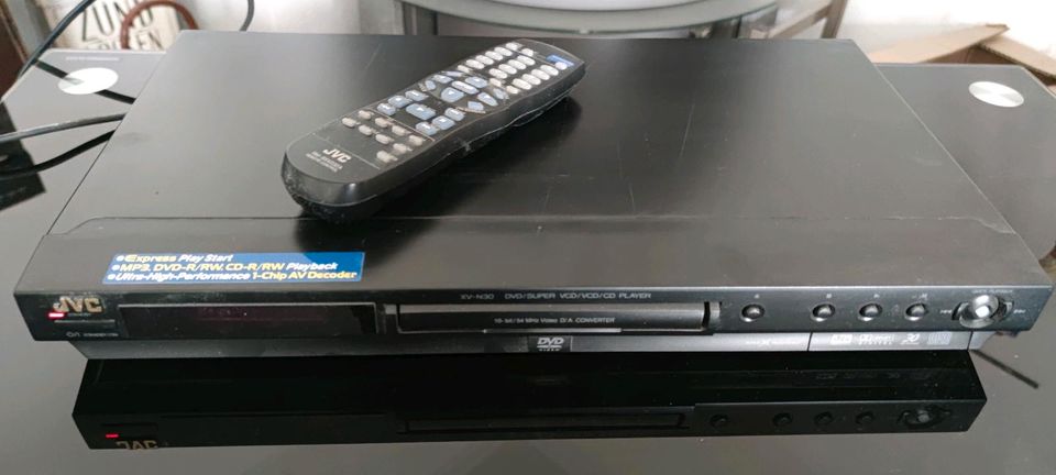 JVC DVD/CD Player XV-N30 inkl Fernbedienung in Uetersen