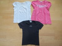 3 St T-Shirt Gr 116 Blumen H&M Topo Basic Fashion Affairs Sachsen - Radebeul Vorschau