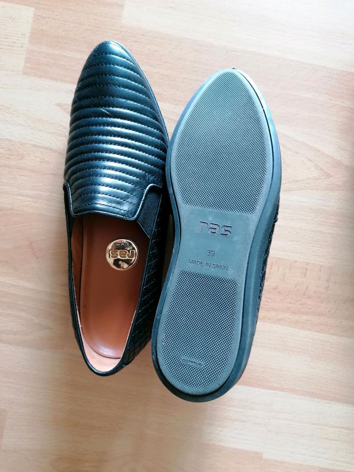 RAS Schuhe Leder schwarz Gr 39 * NEU * in Sindelfingen
