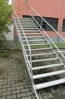 Podest und 17 Aluminium Treppenstufen von Alu-Treppe 1m Bonn - Tannenbusch Vorschau