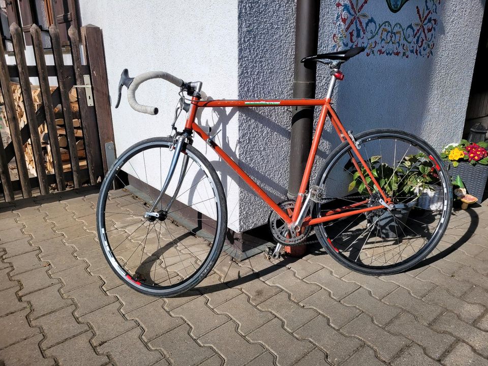 Rennrad Ferrari retro vintage style 28 Zoll in Oberhaching