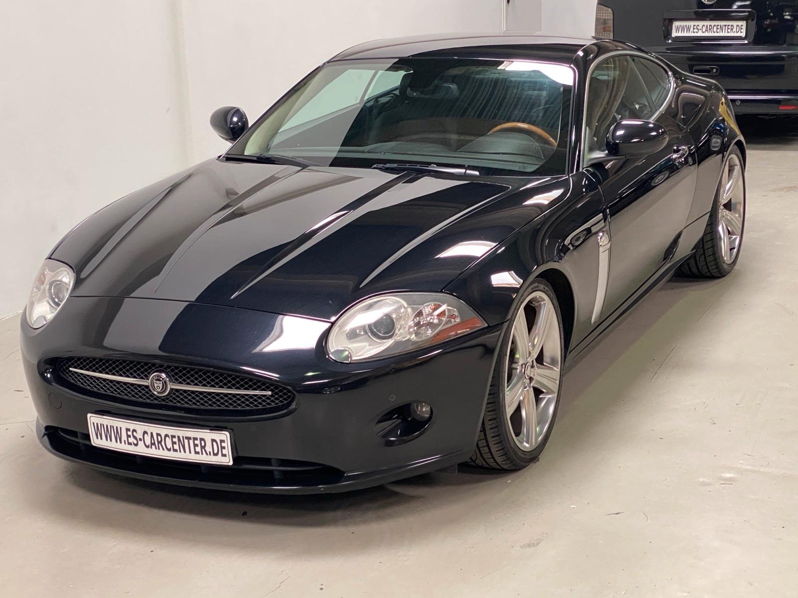 Abbildung des Autos JAGUAR XK 4.2 V8 ~ LEDER…