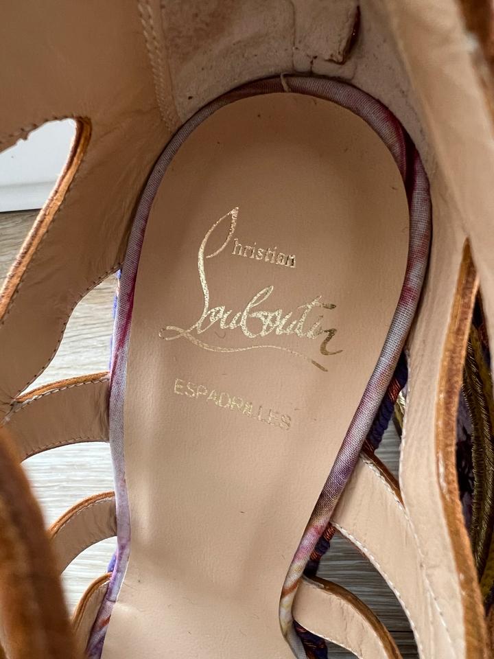 Christian Louboutin Tosca Keil Plateau Sandalen 38 neu in Hamburg