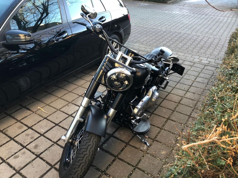 Harley-Davidson Softail Slim 103er in Herford
