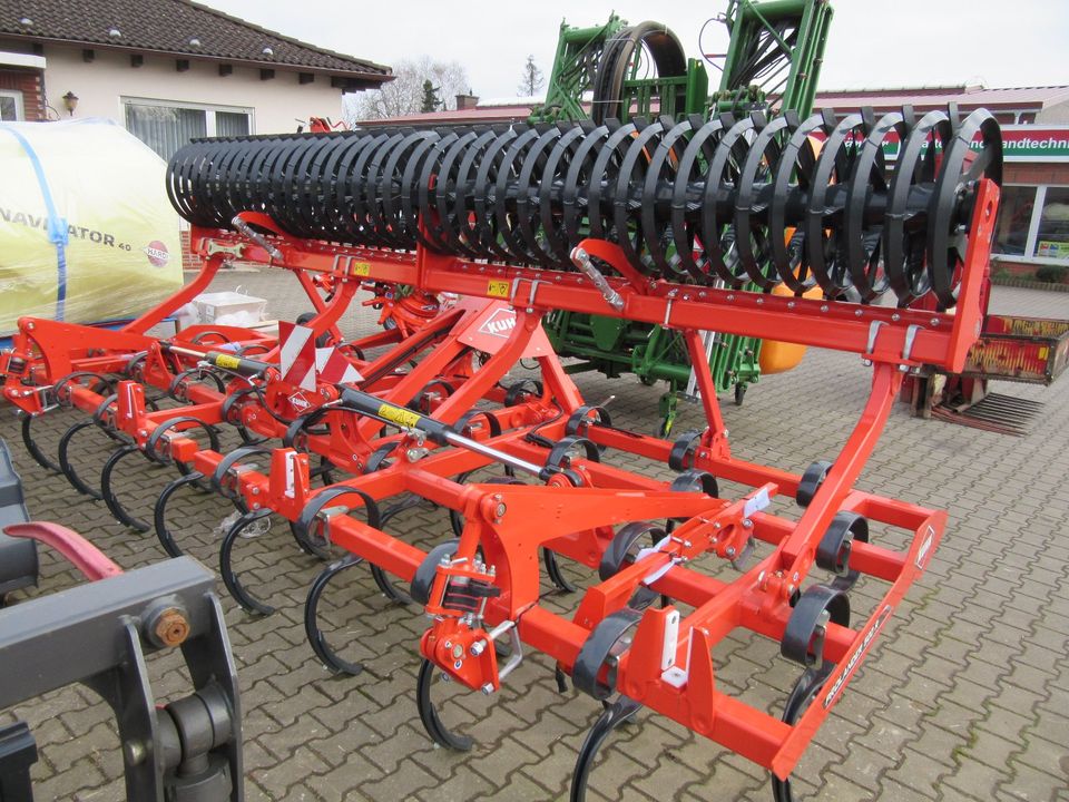 Kuhn Prolander 500R Grubber Saatbettbereitung Leichtgrubber in Lichtenfels